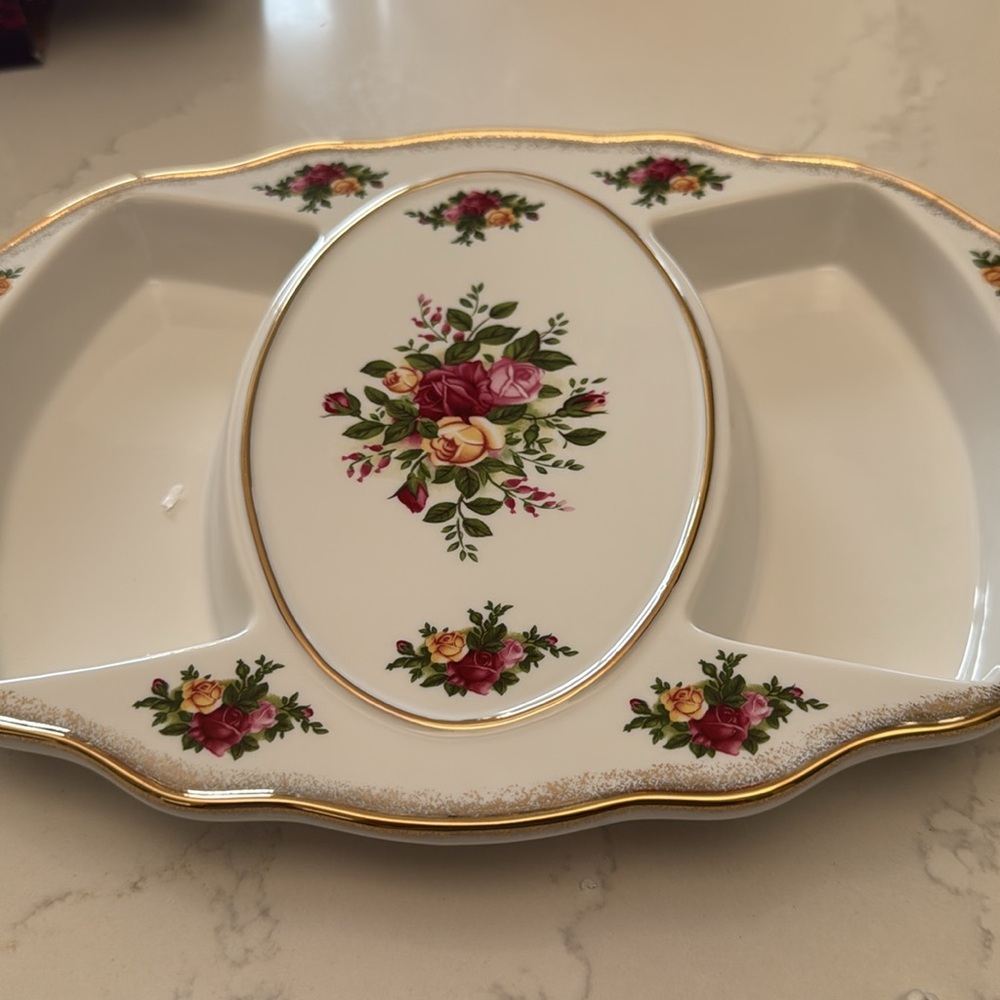 Royal Albert Floral Divided Platter with Gold Trim
Brand new in box - Picture 2 of 3